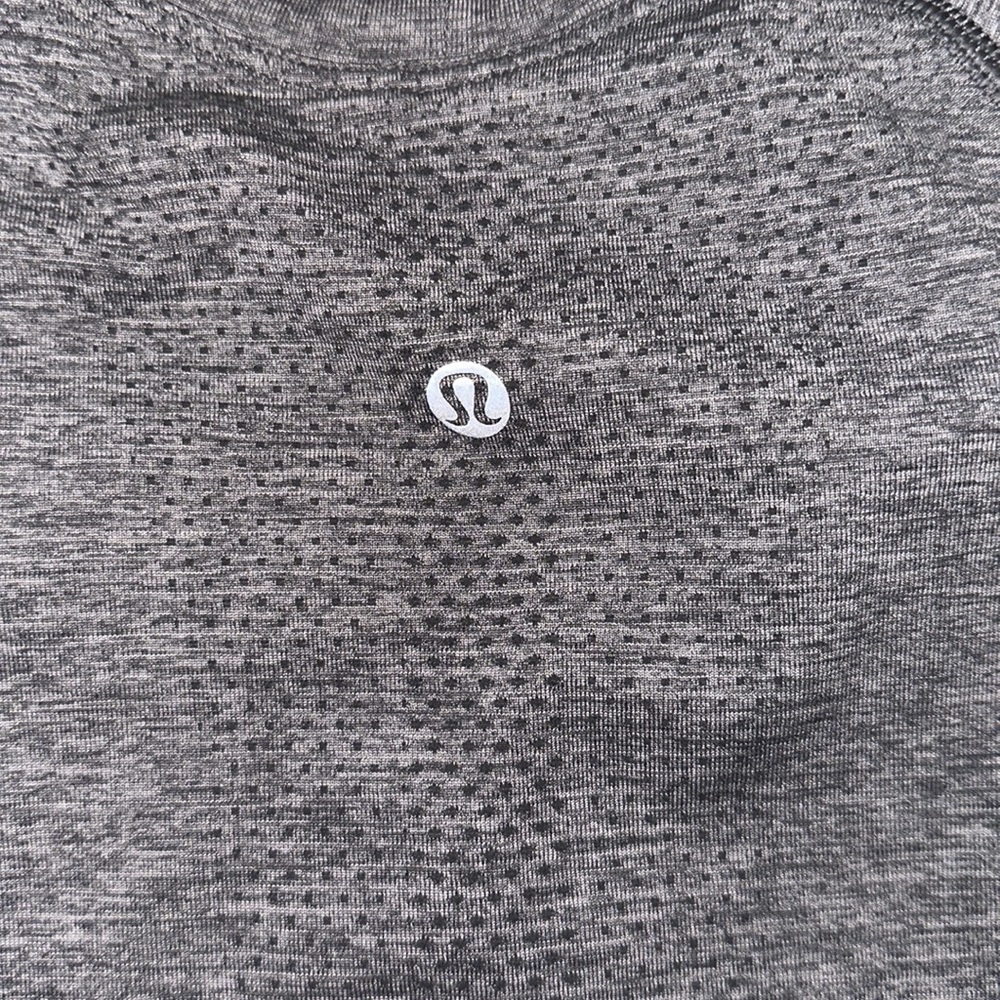 Grey Lululemon Swiftly Tech Size 6 - image 3